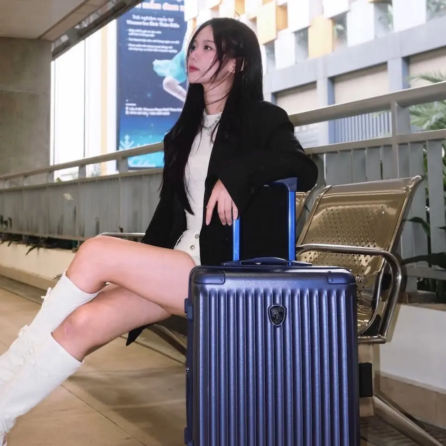 Loạt g&oacute;c check-in cực điện ảnh tại metro Bến Th&agrave;nh Suối Ti&ecirc;n 23