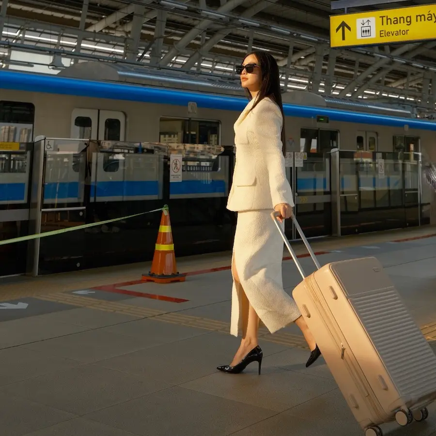Loạt g&oacute;c check-in cực điện ảnh tại metro Bến Th&agrave;nh Suối Ti&ecirc;n 33
