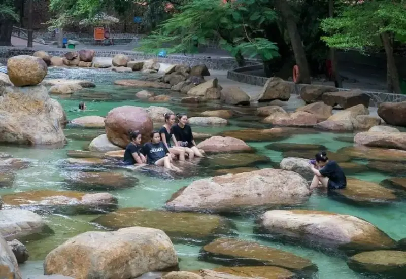Lưu ngay 13 điểm du lịch Tết gần S&agrave;i G&ograve;n th&uacute; vị, độc đ&aacute;o 14