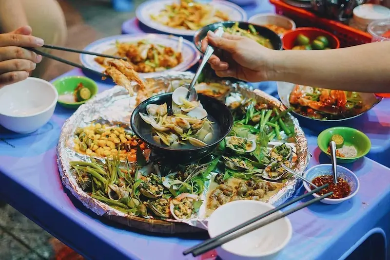 Mùa mưa Sài Gòn và kinh nghiệm để có chuyến đi thú vị 9