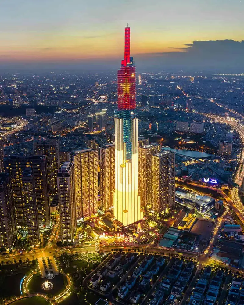 Ngắm nh&igrave;n th&agrave;nh phố từ đ&agrave;i quan s&aacute;t Landmark 81 Skyview 8