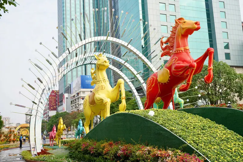 Tham quan Đường hoa Nguyễn Huệ Tết B&iacute;nh Ngọ 2026 chi tiết 9