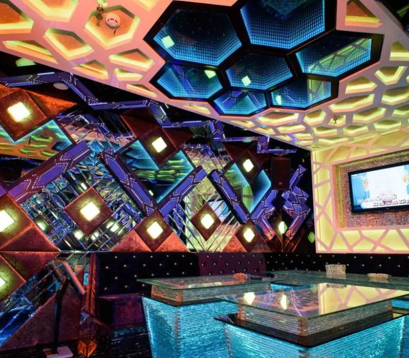 Top 8 qu&aacute;n karaoke T&acirc;n B&igrave;nh cực chất cho bạn h&aacute;t say m&ecirc; 7