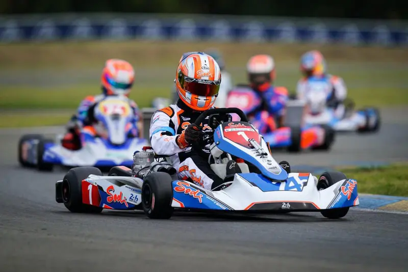 Trải nghiệm đua xe Go Kart cực ch&aacute;y cho team m&ecirc; tốc độ 7