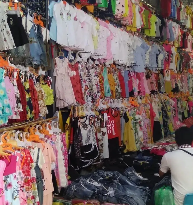 Truy t&igrave;m 10 khu chợ đồ si gi&aacute; rẻ nức tiếng S&agrave;i G&ograve;n 4