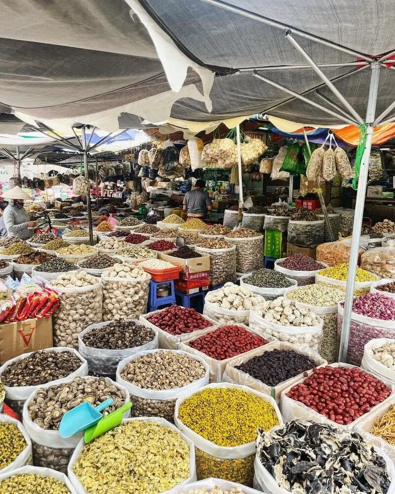 Vi vu chợ B&igrave;nh T&acirc;y: Ng&ocirc;i chợ cổ lớn nhất S&agrave;i Th&agrave;nh 19