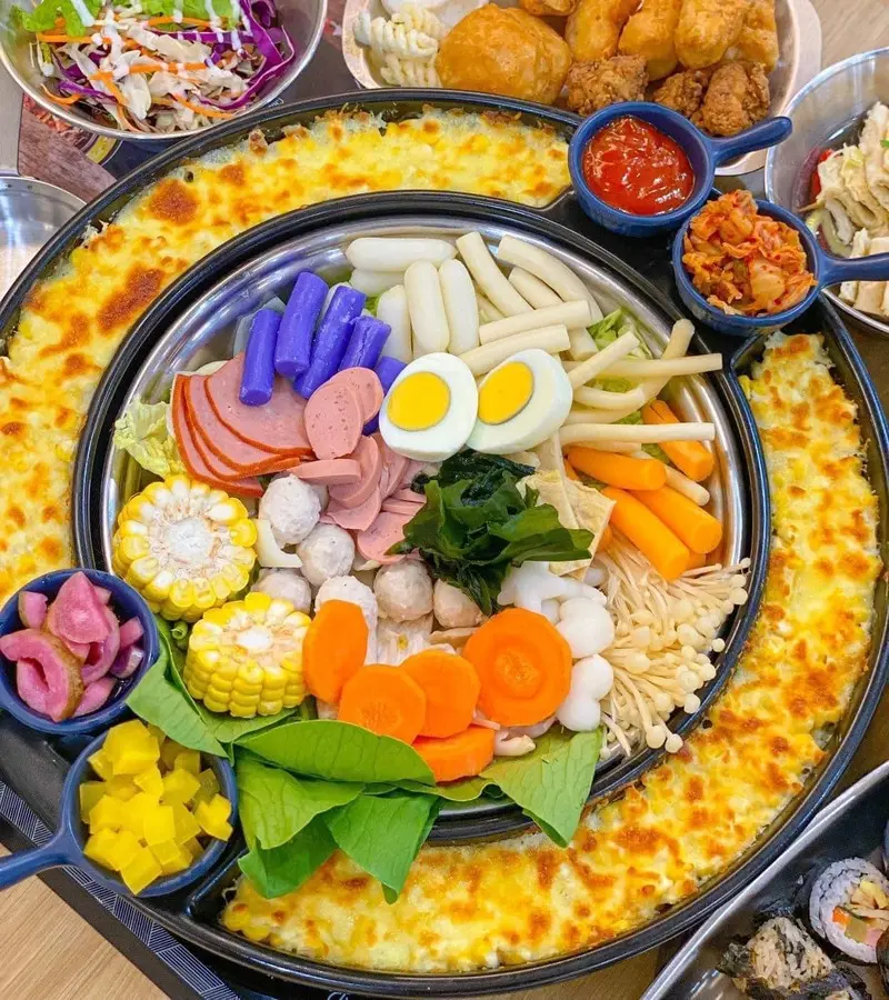 Vincom Mega Mall Thảo Điền c&oacute; g&igrave;? Review ăn chơi, mua sắm 12