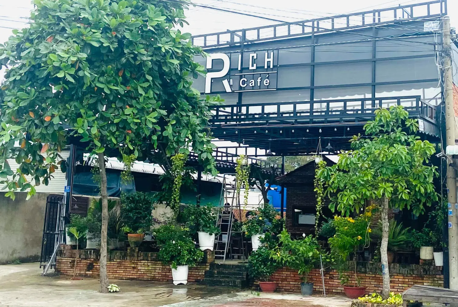 Check-in ngay Rich Coffee and Cake lung linh mỗi tối 2