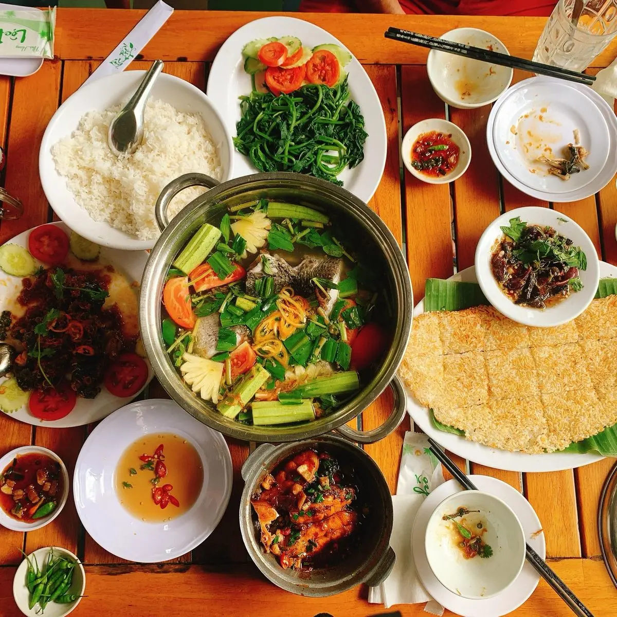 Đến Nh&agrave; h&agrave;ng Lộc Phố thưởng thức m&oacute;n ăn ngon đậm đ&agrave; v&agrave; đẹp mắt 4