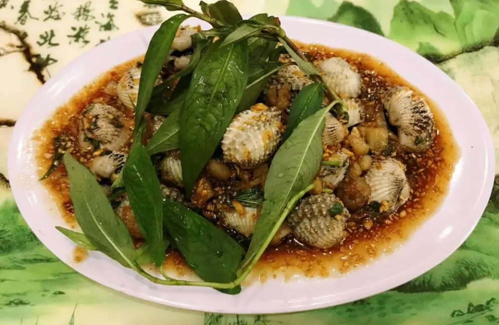 Gh&eacute; qu&aacute;n Hải sản Ho&agrave;ng Th&agrave;nh, thử ngay hải sản view s&ocirc;ng 7