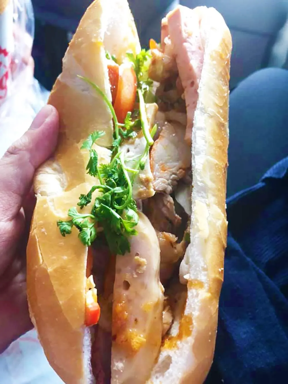 Hương vị thơm ngon 50 năm tại Quán bánh mì Chín Ngón 3