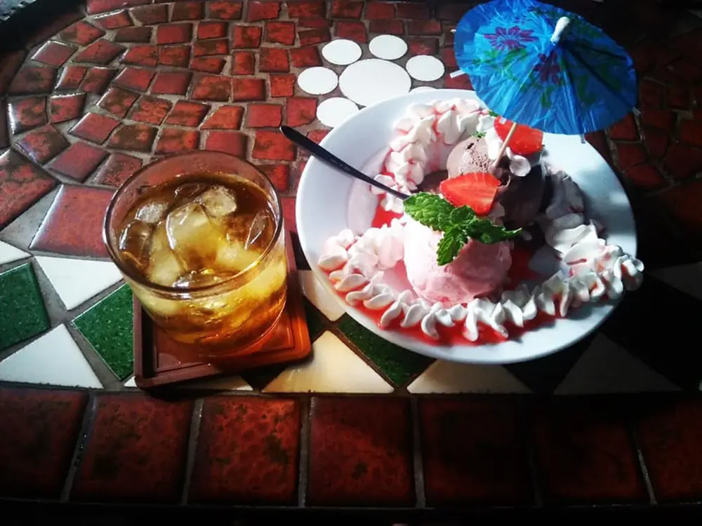 Kh&aacute;m ph&aacute; New City Cafe với kh&ocirc;ng gian l&atilde;ng mạn v&agrave; đầy m&agrave;u sắc 7