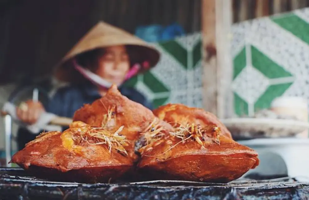 Lạ lùng món Bánh vá, bánh giá Gò Công khiến nhiều người nhớ thương 3