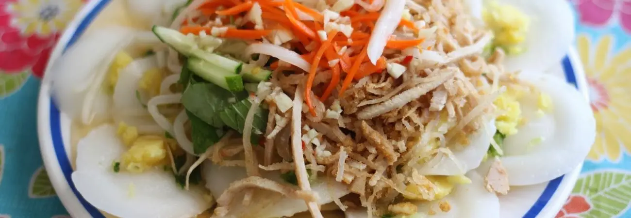 Thưởng thức hương vị quê mặn mà với quán Bánh bèo chợ Hàng Bông