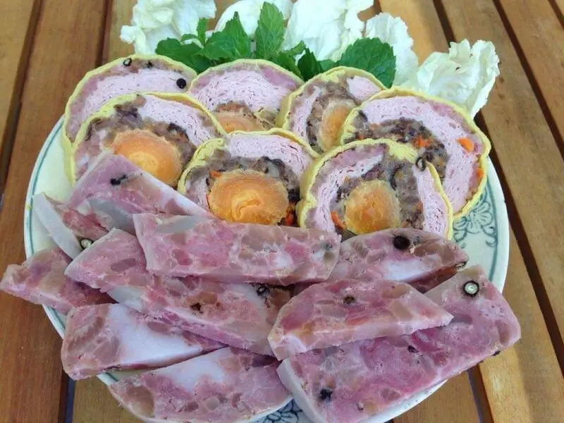 Chả hoa Năm Thụy, đặc sản Tr&agrave; Vinh được nhiều người y&ecirc;u th&iacute;ch 6