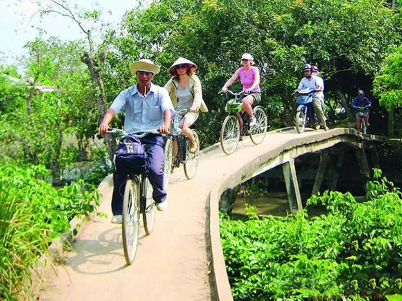 Một ng&agrave;y tại C&ugrave; lao Long Trị: Khu du lịch tại Tr&agrave; Vinh 5