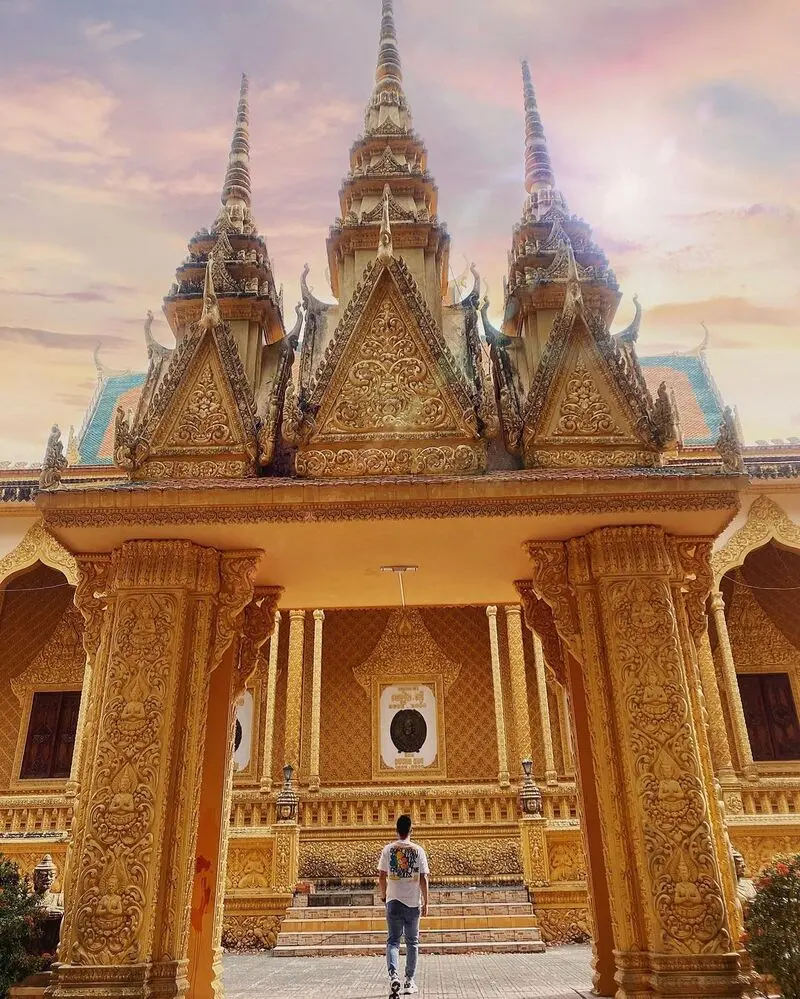 Thưởng ngoạn ch&ugrave;a V&agrave;m Ray, ng&ocirc;i ch&ugrave;a Khmer d&aacute;t v&agrave;ng lớn nhất đất T&acirc;y Nam Bộ 7