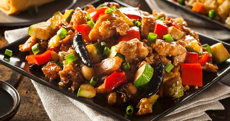 G&agrave; Cung Bảo: Hương vị Tứ Xuy&ecirc;n đậm đ&agrave; chinh phục thế giới 5