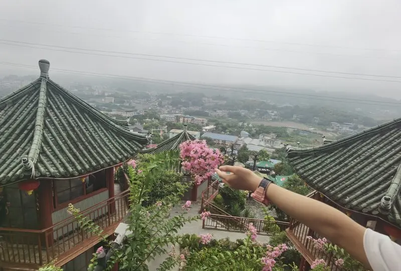 Tỳ B&agrave; Vi&ecirc;n Tr&ugrave;ng Kh&aacute;nh kỷ lục nh&agrave; h&agrave;ng lẩu lớn nhất thế giới 5