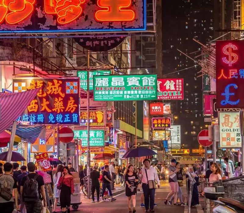 Chợ Quý Bà Mongkok: Thiên đường mua sắm nổi tiếng tại Hong Kong