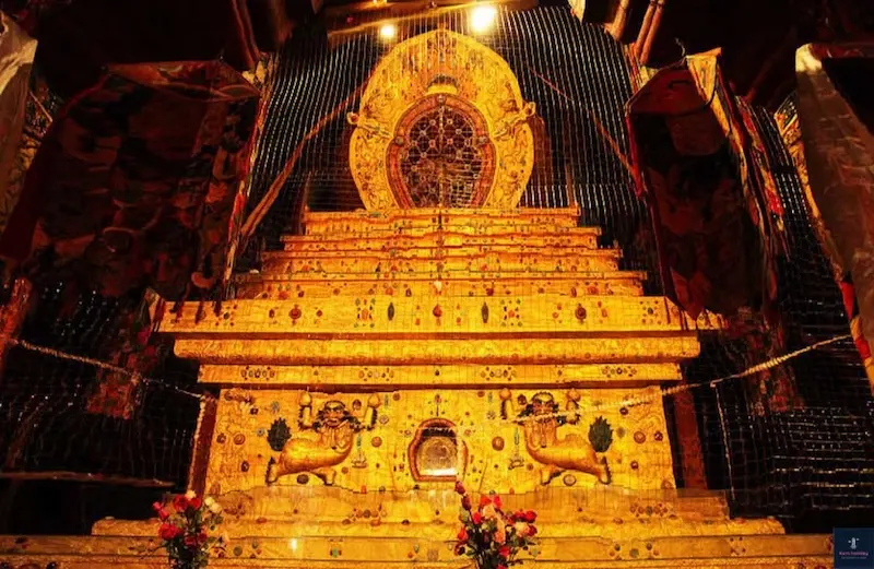 Cung điện Potala, tòa thành văn hóa Phật giáo tại Tây Tạng 11