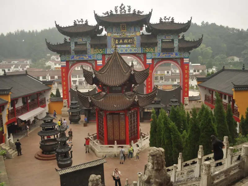 Cửu Hoa Sơn: Vẻ đẹp linh thiêng nơi Phật giáo danh sơn Trung Hoa 7