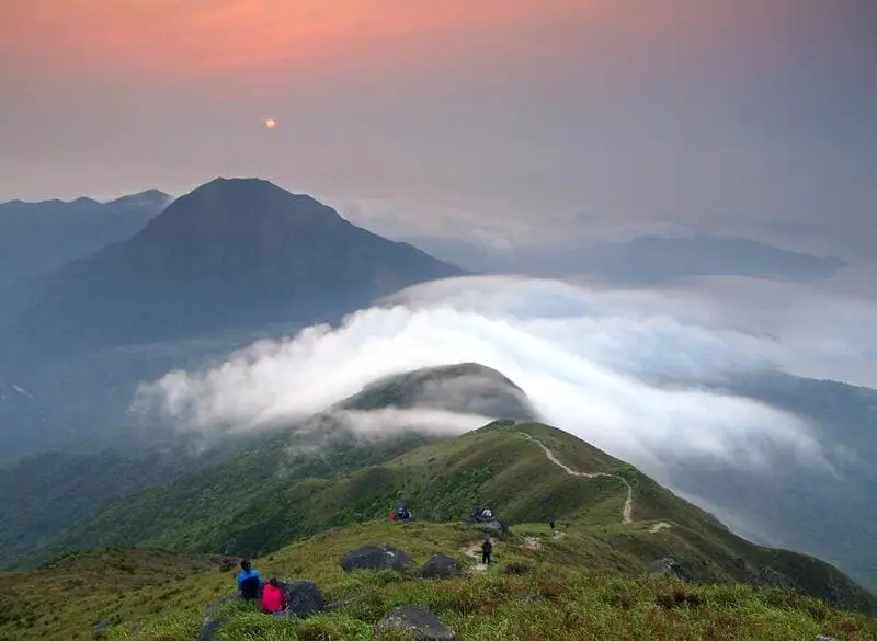 Đại Nhĩ Sơn Hong Kong, kỳ quan mang lại cho bạn cảm gi&aacute;c y&ecirc;n b&igrave;nh 9