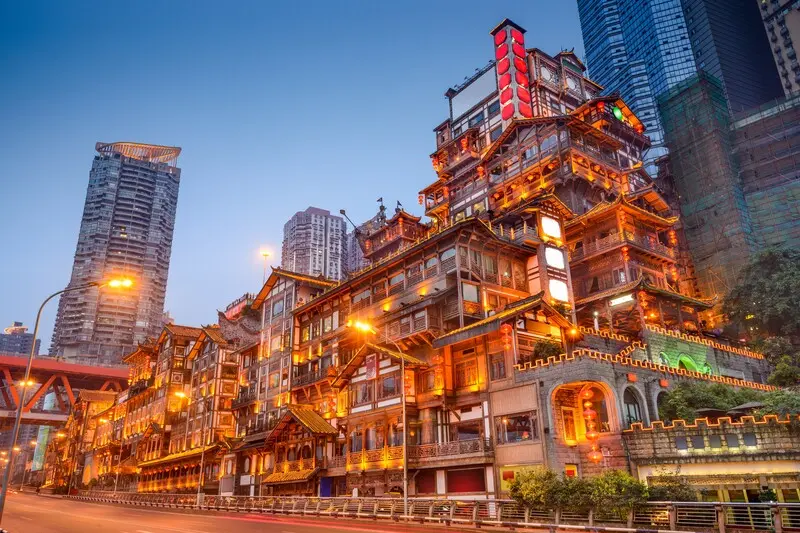 Hồng Nhai Động lấp l&aacute;nh trong m&agrave;n đ&ecirc;m biểu tượng của Tr&ugrave;ng Kh&aacute;nh 2