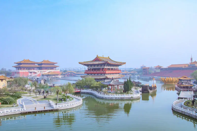 Kh&aacute;m ph&aacute; H&agrave; Nam Trung Quốc với nhiều gi&aacute; trị văn h&oacute;a đặc sắc 3