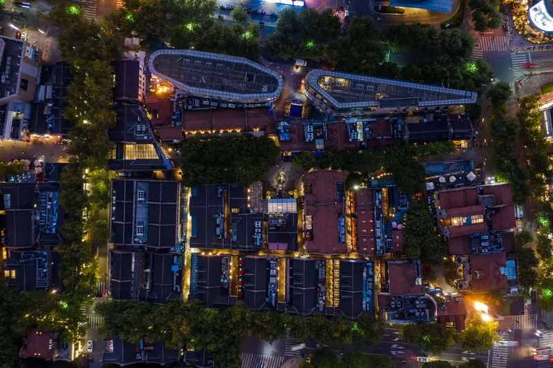 Kh&aacute;m ph&aacute; Xintiandi, khu phức hợp mua sắm giải tr&iacute; h&agrave;ng đầu Thượng Hải 2