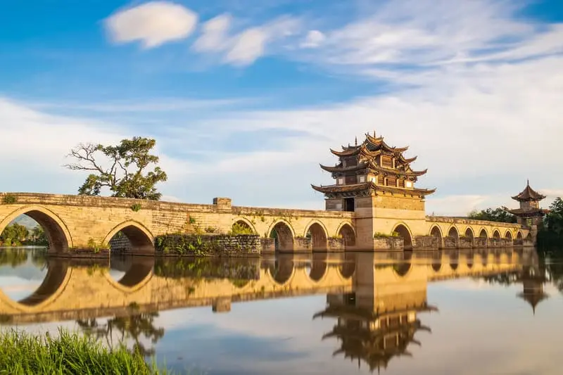 Kiến Thuỷ Trung Quốc th&agrave;nh phố của những ng&ocirc;i nh&agrave; cổ xưa 8