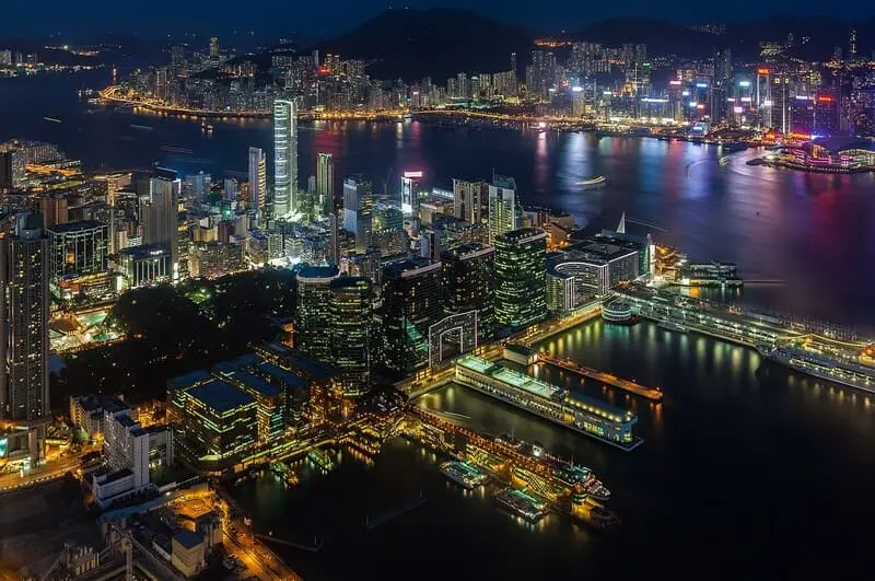 Nhộn nhịp khu giao thương Ti&ecirc;m Sa Chủy sầm uất Hong Kong 2