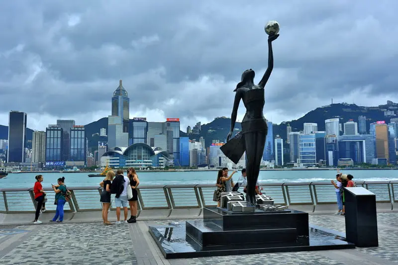Nhộn nhịp khu giao thương Ti&ecirc;m Sa Chủy sầm uất Hong Kong 5