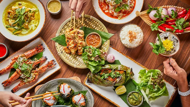 Nhộn nhịp khu giao thương Ti&ecirc;m Sa Chủy sầm uất Hong Kong 11