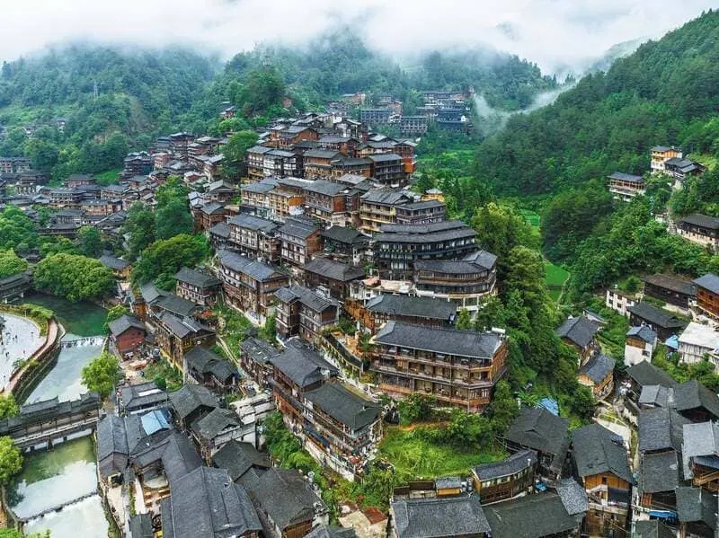 Qu&yacute; Ch&acirc;u Trung Quốc, bức tranh giao h&ograve;a c&aacute;c d&acirc;n tộc đa sắc 8