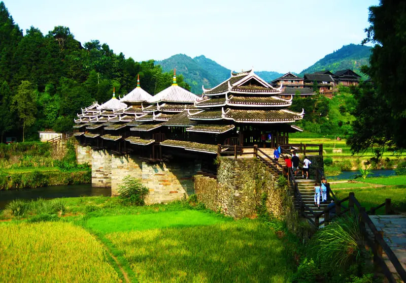 Thi&ecirc;n đường Quảng T&acirc;y Trung Quốc hữu t&igrave;nh giữa nh&acirc;n gian 10
