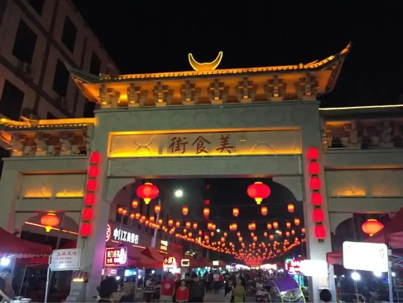 Thưởng ngoạn Bằng Tường cùng chuyến đi xuất ngoại trong vòng 1 ngày 10