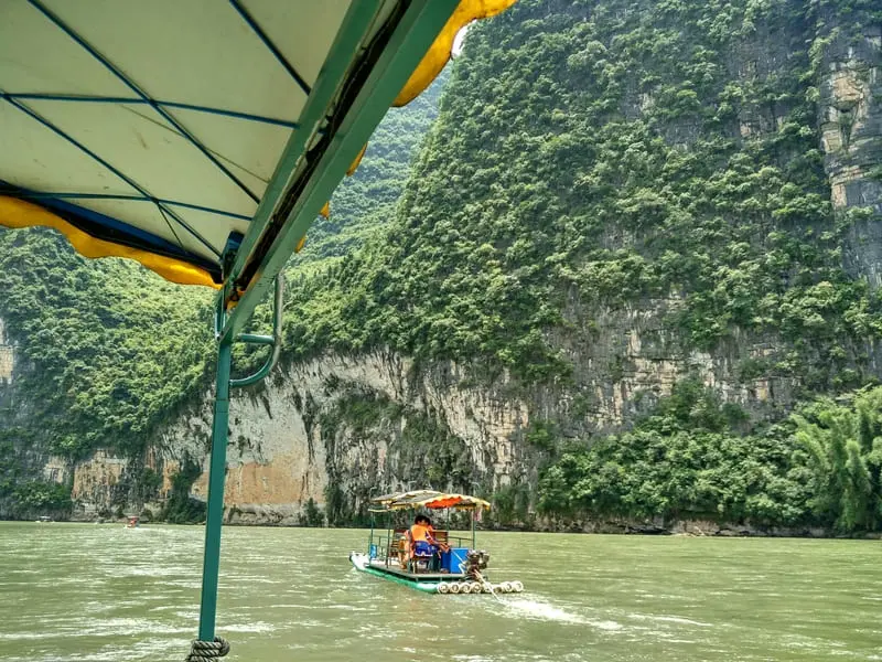 T&igrave;m về d&ograve;ng s&ocirc;ng Lệ Giang uốn m&igrave;nh qua cảnh vật y&ecirc;n b&igrave;nh 9