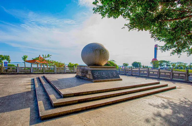 Về cổ trấn Tr&uacute;c Sơn ven biển đầy thơ mộng tại Đ&ocirc;ng Hưng 7