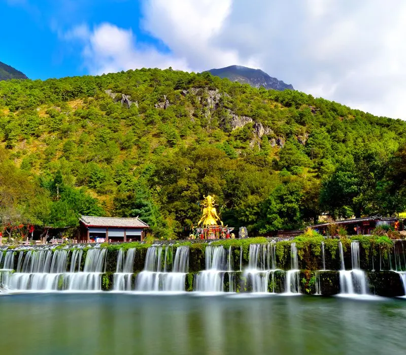 Làng cổ Ngọc Thủy Trại, thánh địa của văn hóa Dongba tại Lệ Giang