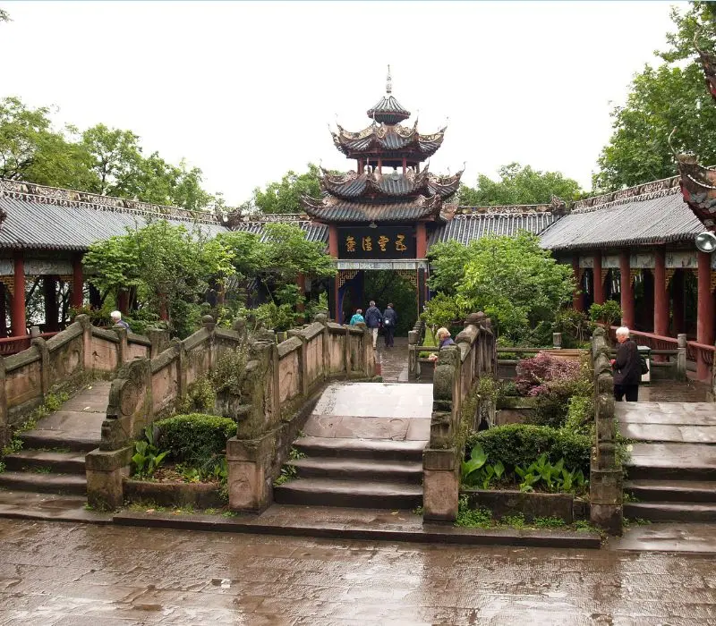 Tham quan Phong Đô: “Thành phố ma” bí ẩn ở Trung Quốc