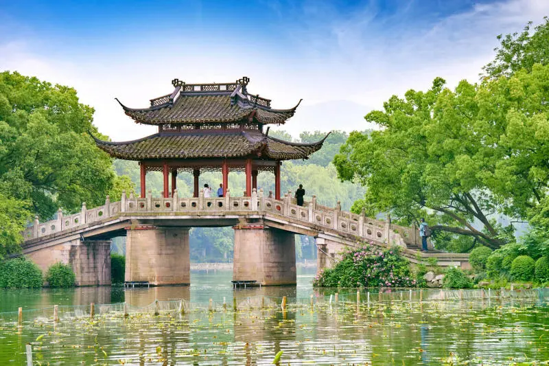 Lịch tr&igrave;nh du lịch Trung Quốc Tết 4N3Đ tự t&uacute;c 9