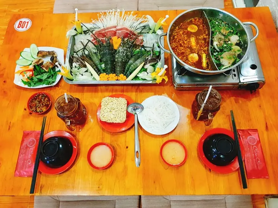 Gh&eacute; Chanchun Thế Giới M&igrave; Cay v&agrave; Lẩu H&agrave;n Quốc ph&aacute; đảo c&aacute;c m&oacute;n ngon 8