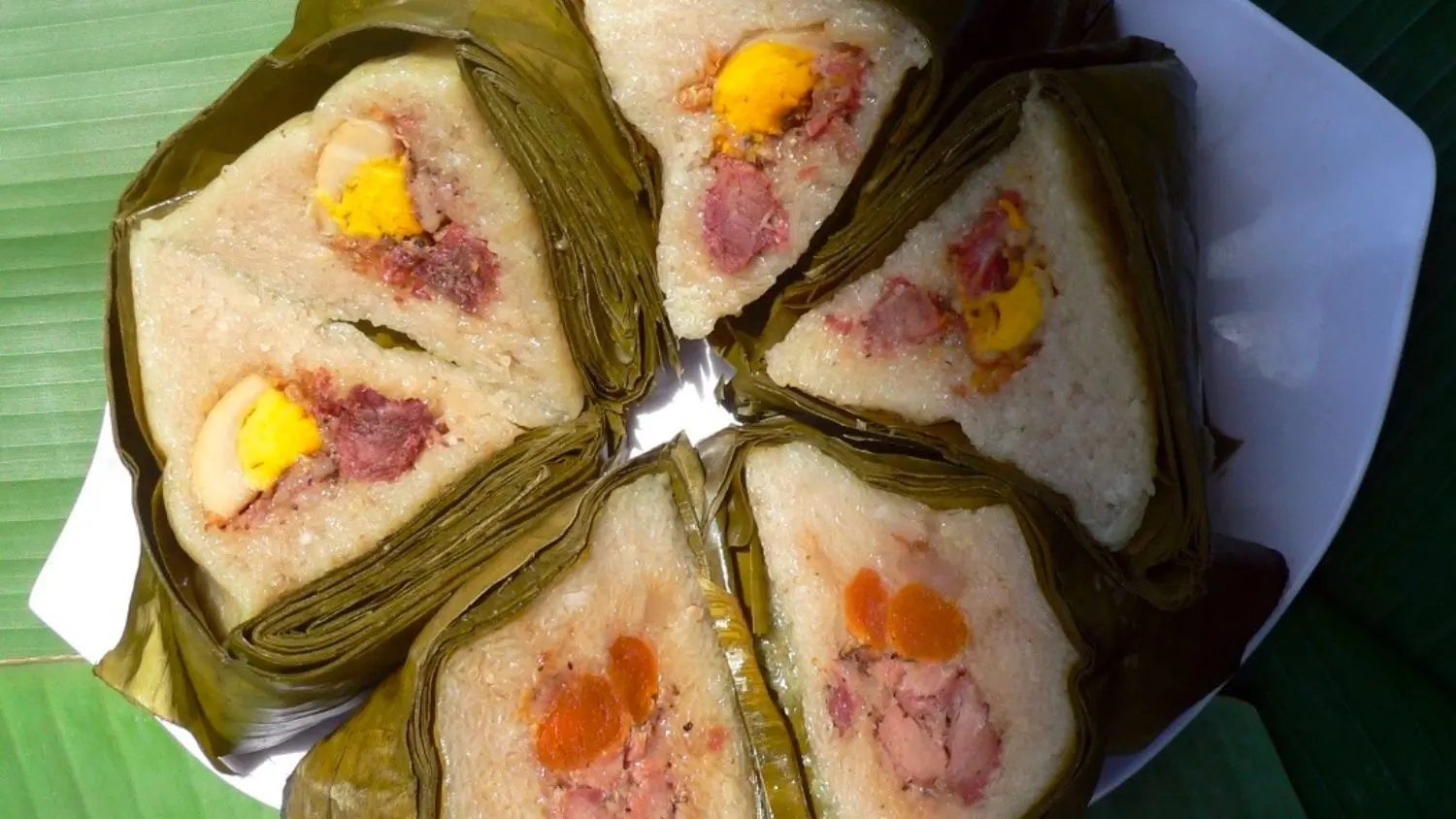Thưởng thức Bánh ú Vĩnh Long thơm ngon vạn người mê