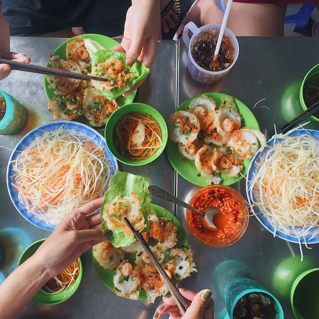 Bánh khọt Vũng Tàu - Liêu xiêu trước vị ngon đậm đà của món bánh khọt 7