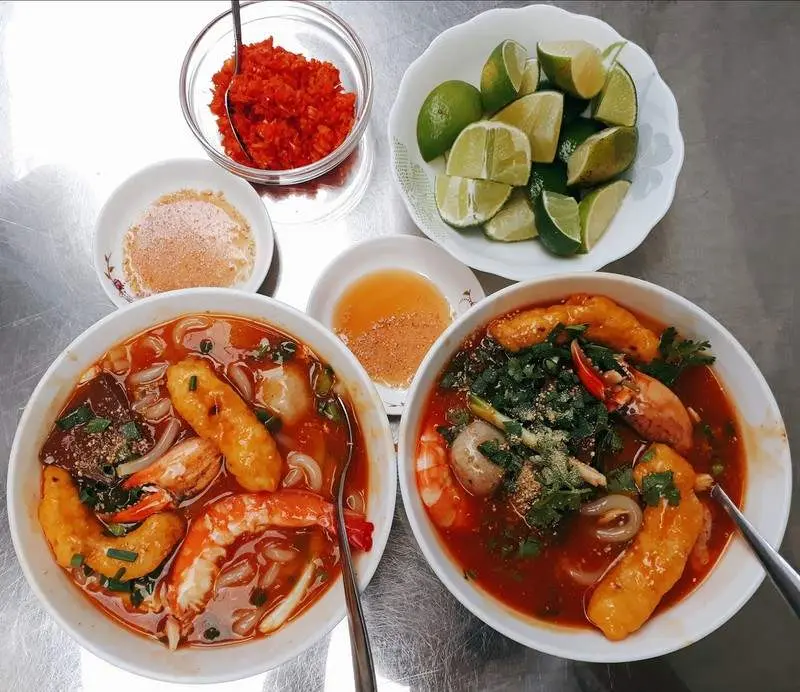 Điểm mặt 7 m&oacute;n ăn kh&ocirc;ng thể thiếu trong thi&ecirc;n đường ẩm thực Vũng T&agrave;u 6