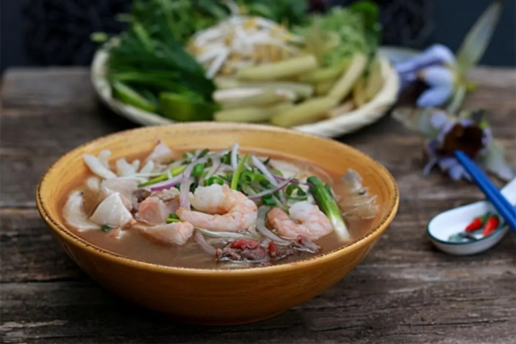 Điểm mặt 7 m&oacute;n ăn kh&ocirc;ng thể thiếu trong thi&ecirc;n đường ẩm thực Vũng T&agrave;u 11