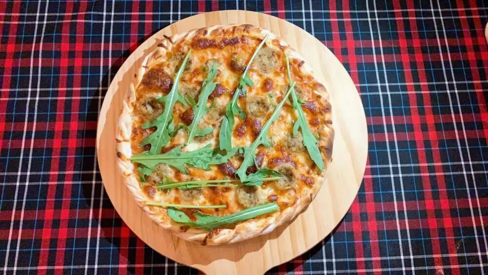 Pizza Leo - Chuẩn vị &Yacute;, ngon hết &yacute; 11