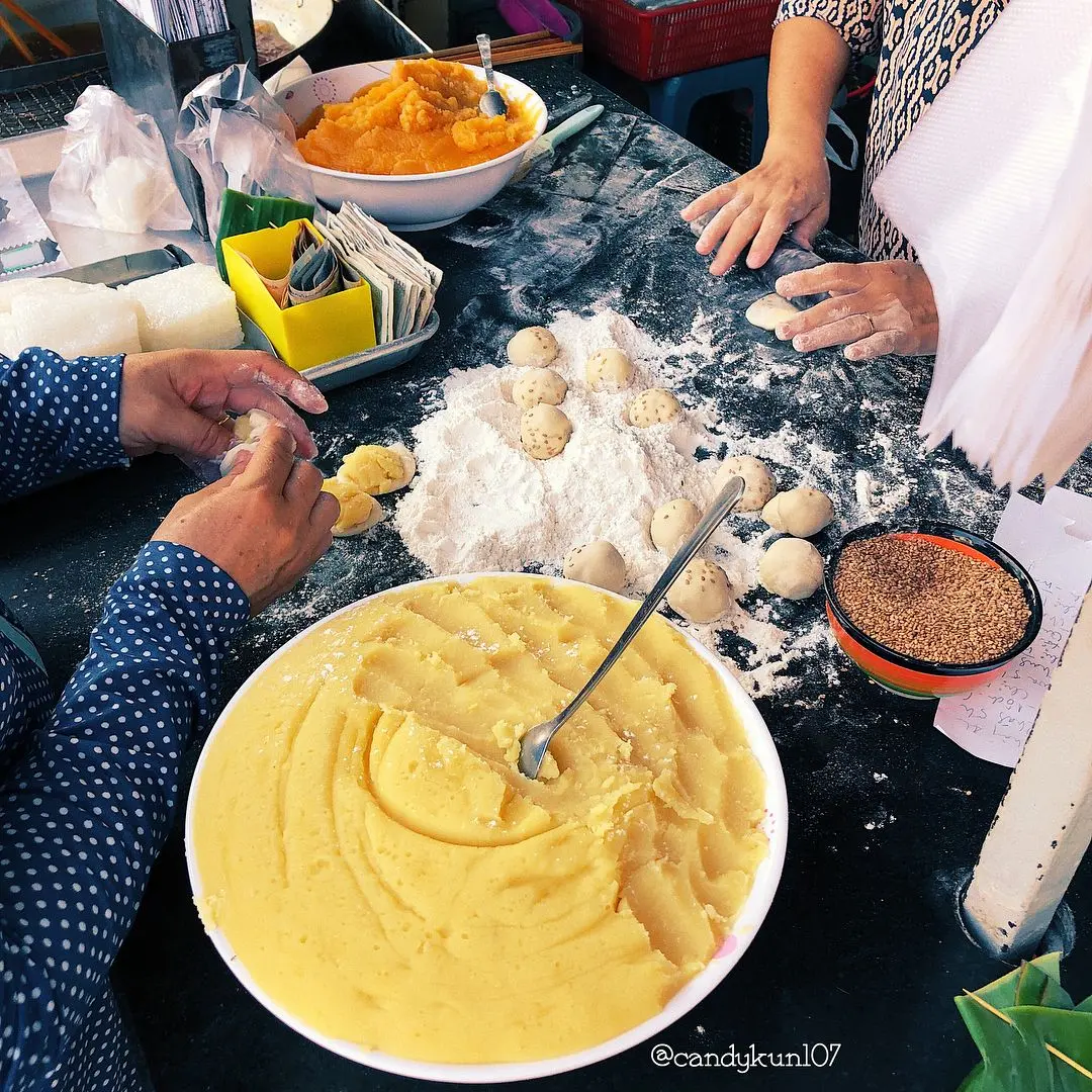 Qu&aacute;n b&aacute;nh ti&ecirc;u Vũng T&agrave;u - Ăn miếng b&aacute;nh th&ocirc;i m&agrave; c&ograve;n t&ugrave;y theo duy&ecirc;n số, lạ &agrave; nhen! 7