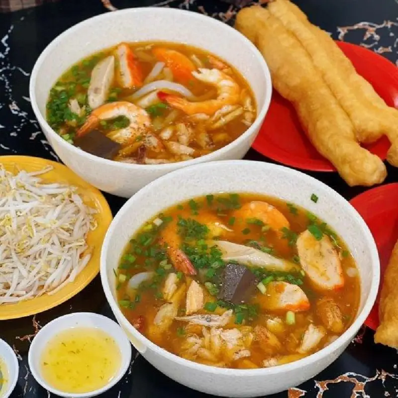 Top 10 quán bánh canh ghẹ Vũng Tàu bình dân và đông khách 6